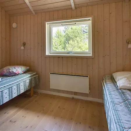 Four-bedroom Holiday In * Hals