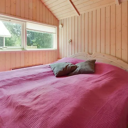 Four-bedroom Holiday In * Hals