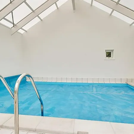 Four-bedroom Holiday In
